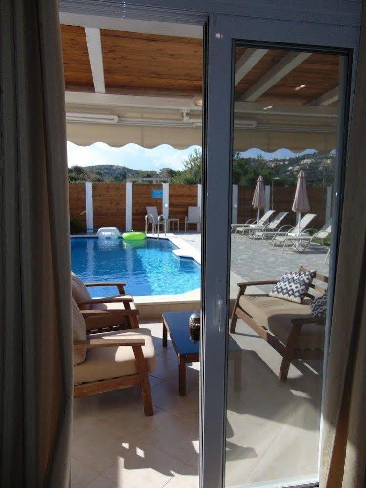 Villa Campos- Less Than 5-Min Walk To Kalivaki Beach Georgioupoli Exterior photo